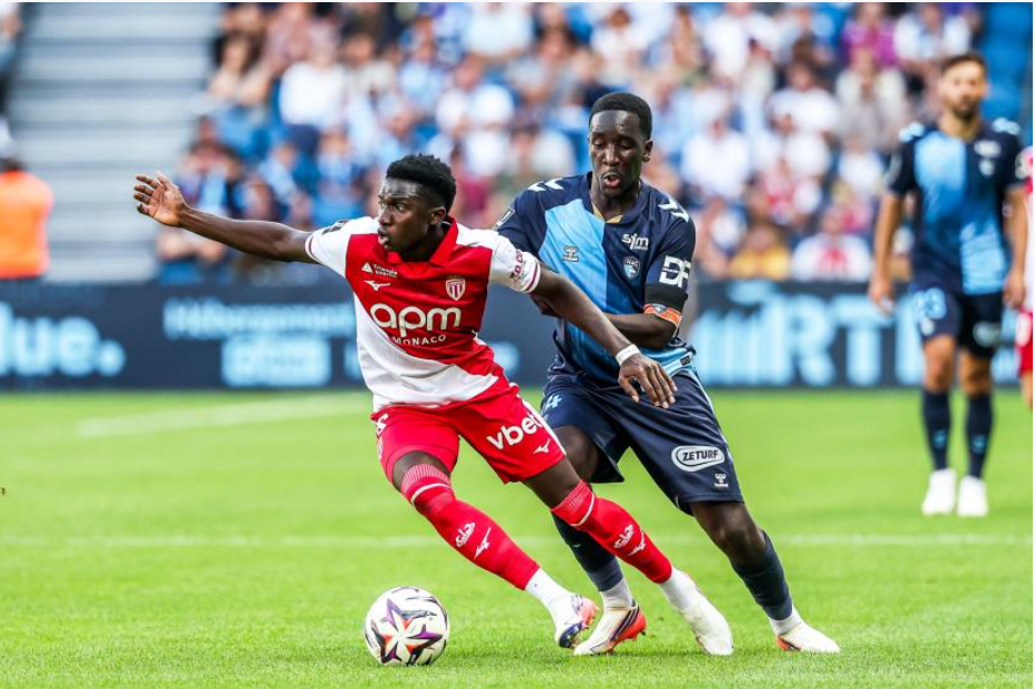 Mercato : Chelsea aurait contacté l’entourage de Lamine Camara
