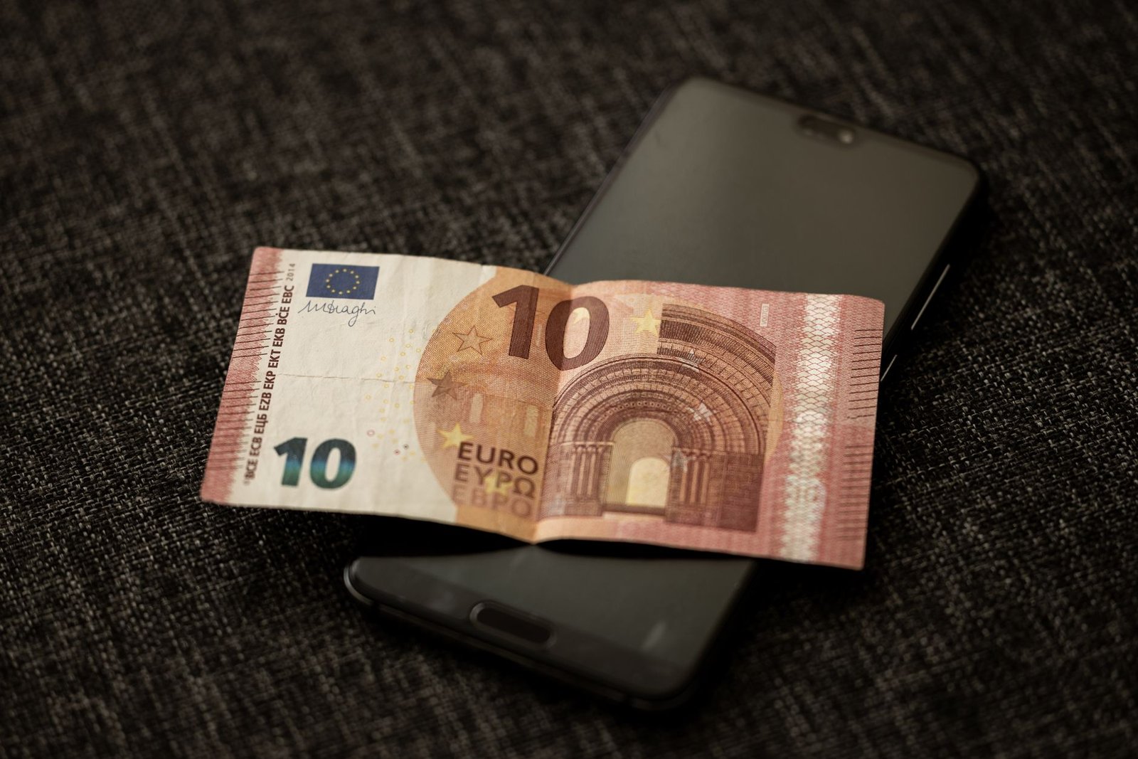 BCEAO : télécoms et fintechs avancent vers le crédit, le cadre prudentiel en débat