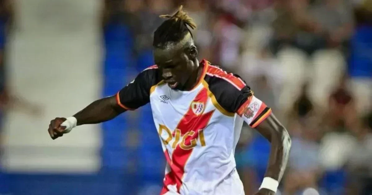 Pathé Ciss refuse de s’entraîner au Rayo Vallecano pour forcer son départ