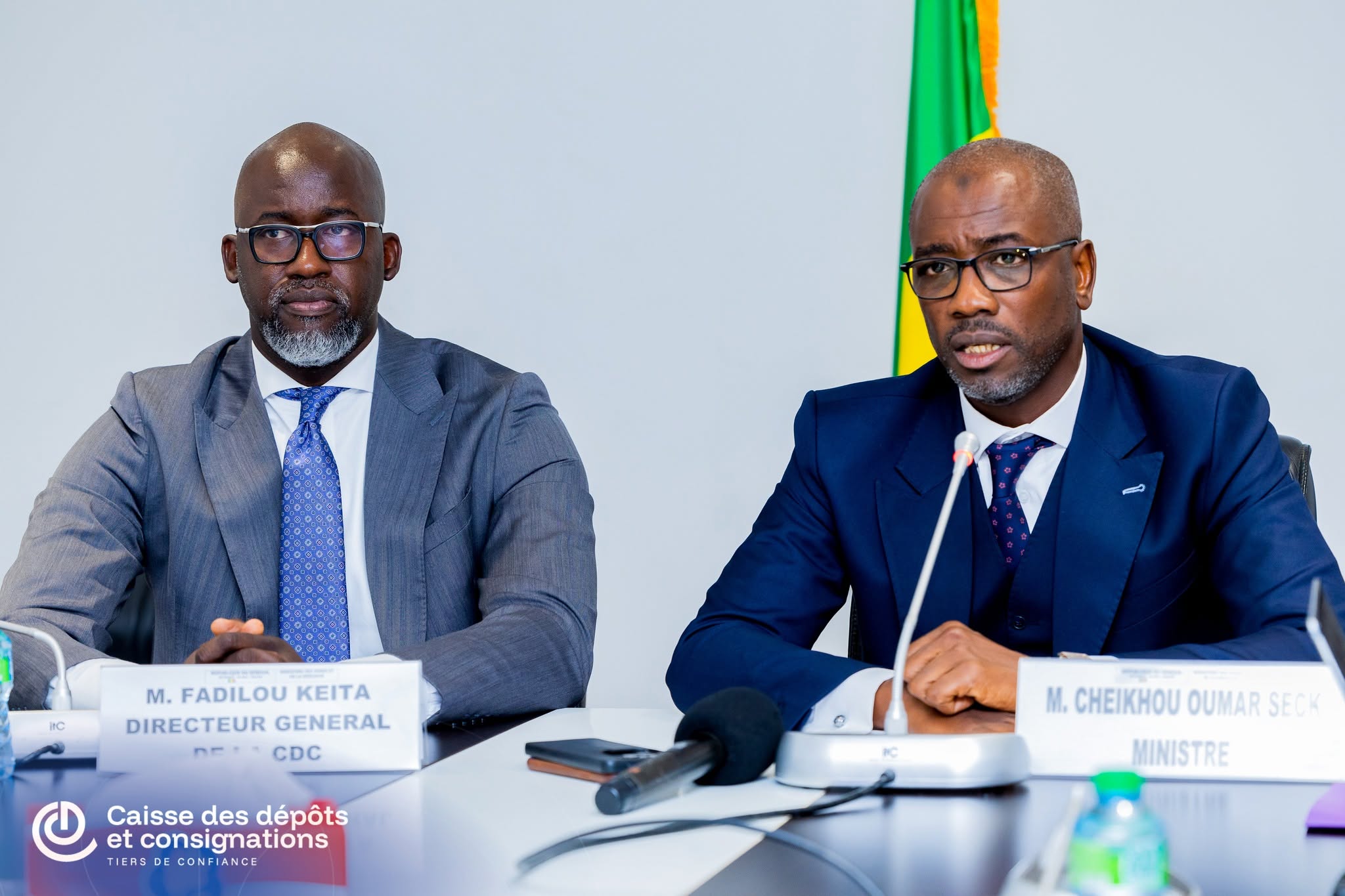 Le Sénégal signe une convention pour identifier les orpailleurs par biométrie et récupérer 350 milliards FCFA