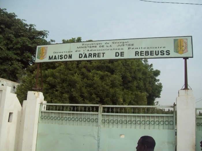 L’administration pénitentiaire interdit les fouilles à nu par note de service