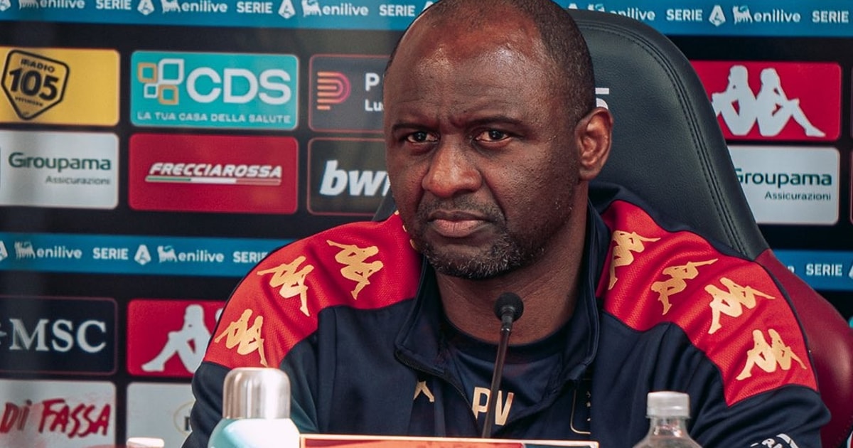 Patrick Vieira proche du banc des Lions, Malick Daf dans la réflexion de la FSF