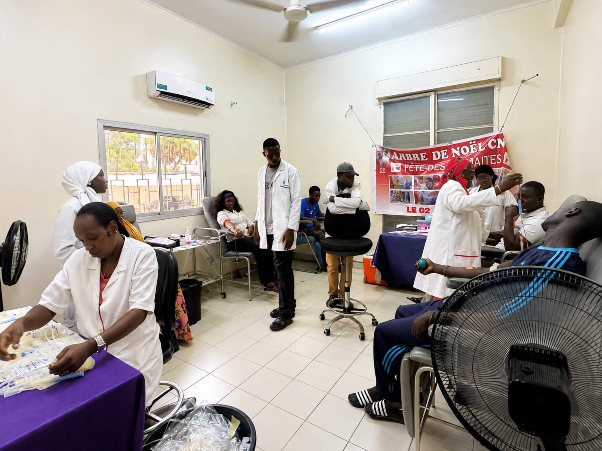 CNTS : plus de 300 poches de sang collectées après l’appel de Pastef