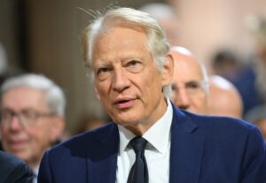 Dominique de Villepin appelle à reconnaître la dette de la France après Thiaroye