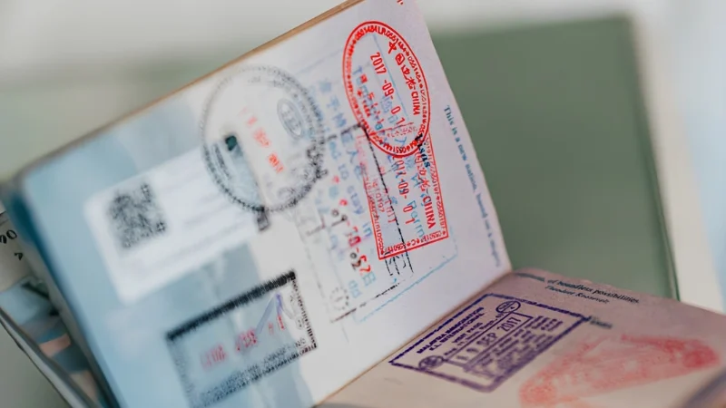 Les États-Unis rendent permanente la caution visa pour 30 pays africains, jusqu&rsquo;à 20 000 dollars