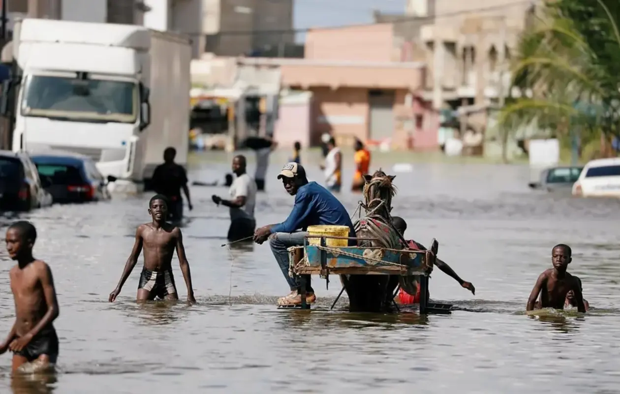 Keur Massar Sud : les habitants réclament un renforcement des soins et des aménagements durables contre les inondations