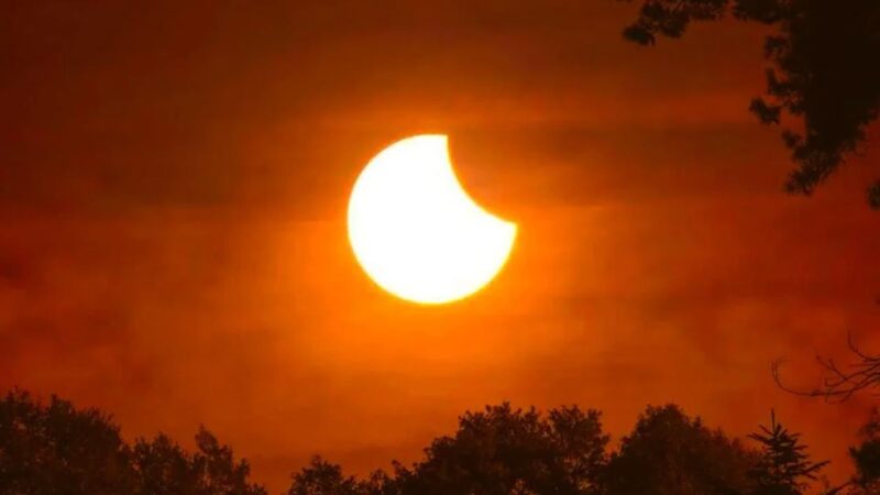 Éclipse solaire à Dakar : une pénombre étonnante et les précautions pour les yeux