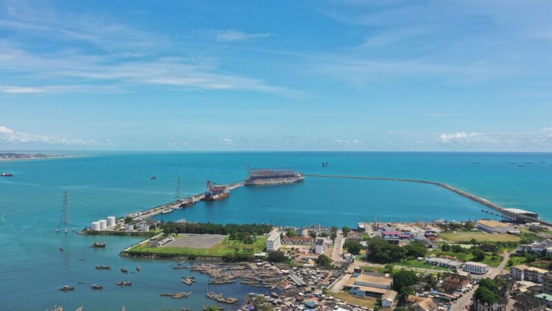L’UEMOA a enregistré son premier excédent commercial depuis 2011 grâce à l’or, au cacao et au pétrole sénégalais