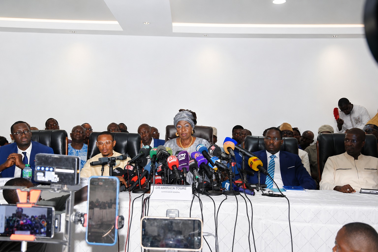 Mimi Touré répond à Sonko et met en cause la gestion des fonds politiques