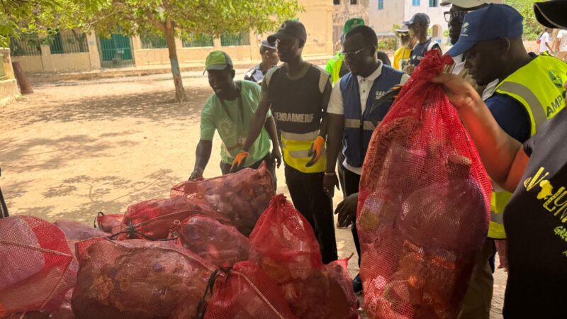 (Photos) Environnement : L’île de Gorée s’engage massivement pour la préservation de son littoral et de ses fonds marins