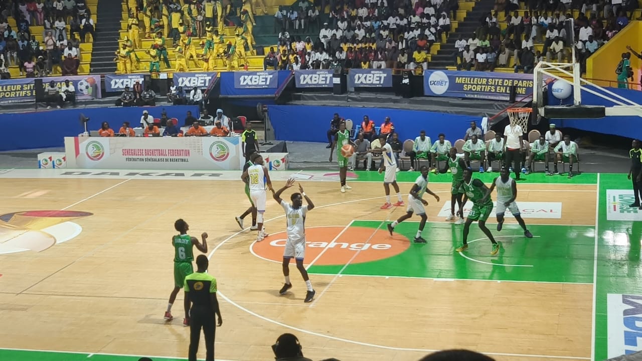 Basket – Coupe du Sénégal : L&rsquo;AS Douanes domine l&rsquo;ASC Ville de Dakar et signe un doublé historique, Regardez!