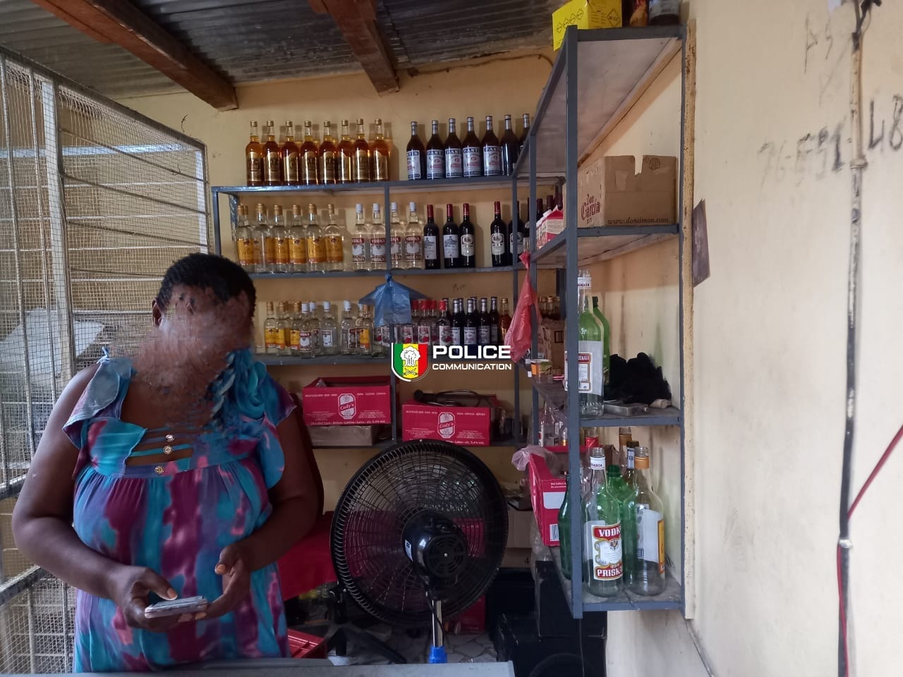 Thiès – Médina Fall : Un débit de boissons clandestin démantelé, d’importantes quantités de boissons saisies, la gérante en garde à vue