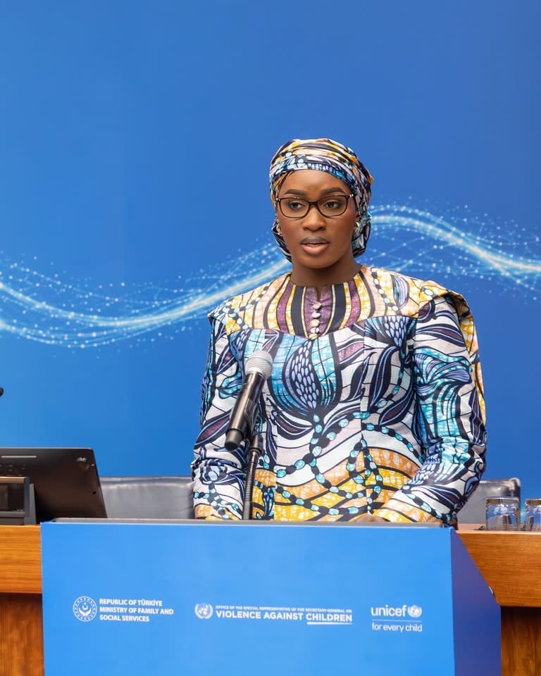Marie Khône Faye à l&rsquo;ONU : la Première Dame plaide pour la protection des enfants face au numérique