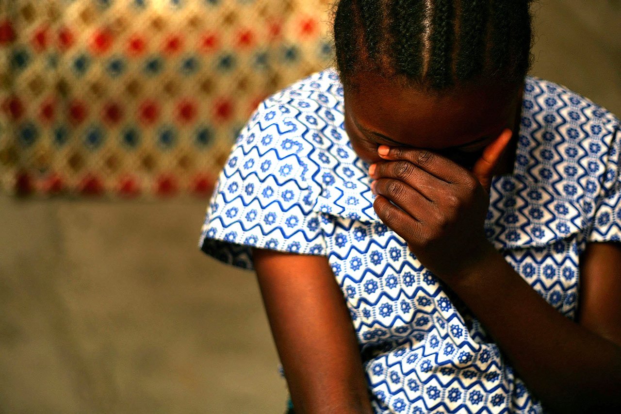 956 000 FCFA contre le silence : une affaire de chantage sexuel devant la police