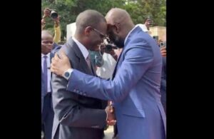 Assemblée : le Premier ministre accueilli par El Malick Ndiaye (vidéo)