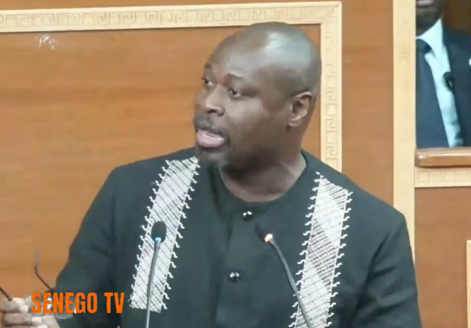 DPG : Guy Marius Sagna tacle le Premier ministre sur l’accord avec le FMI (Senego Tv)