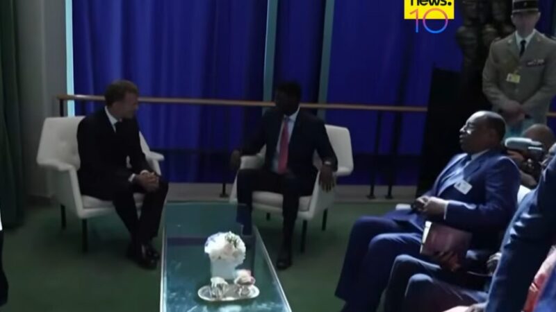 Assemblée générale de l&rsquo;ONU : Diomaye Faye et Macron s’entretiennent en présence de Macky Sall (Vidéo)