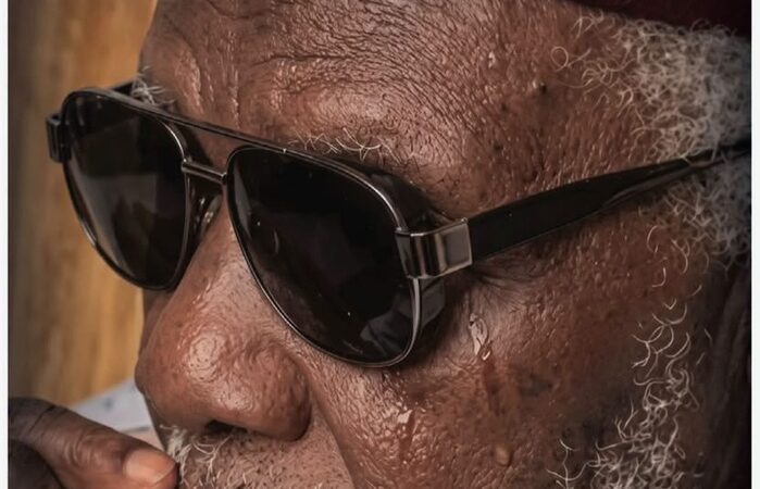 « Dabakh, la pédagogie de la bonté » : un nouveau livre du journaliste Sidy Diop pour perpétuer l&rsquo;héritage spirituel d&rsquo;El Hadj Abdou Aziz Sy