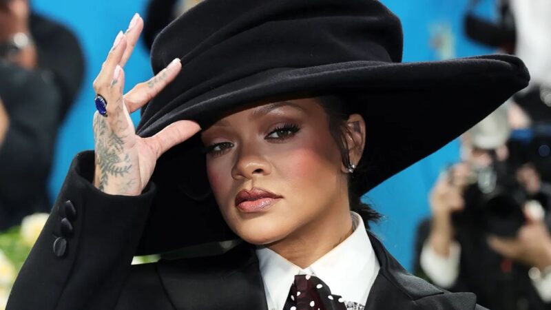 Rihanna craque pour Céline Dion et chante « Pour que tu m’aimes encore »