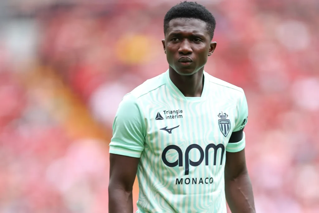 Lamine Camara : Monaco annule son transfert à Chelsea et provoque sa colère