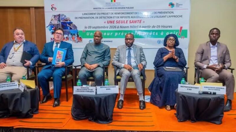 Pandémies : le Dr Ibrahima Sy préside le lancement d’un projet triennal sénégalais de renforcement de la réponse aux pandémies selon l’approche « Une Seule Santé »