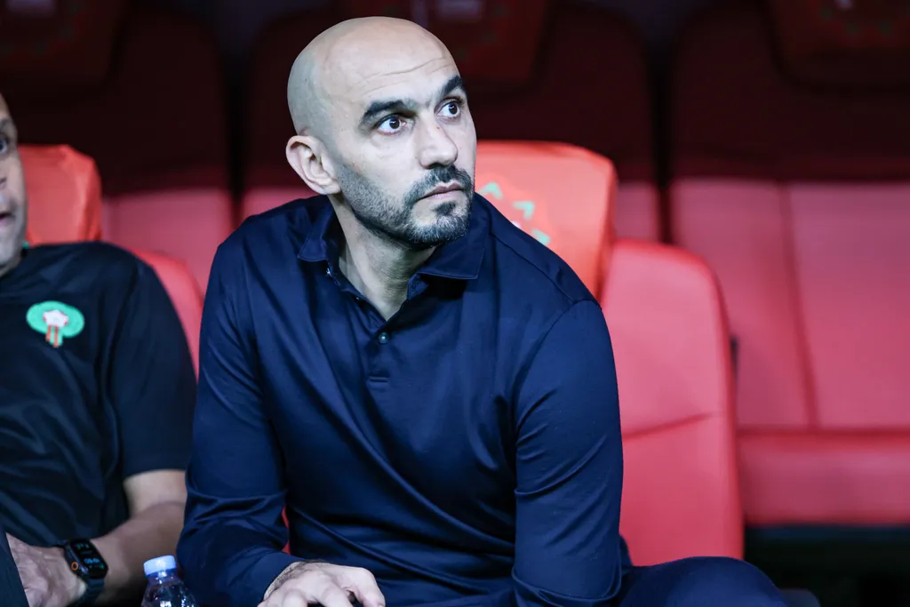 Walid Regragui : ses déclarations sur Sénégal-Maroc éclipsent ses débuts sur Canal+