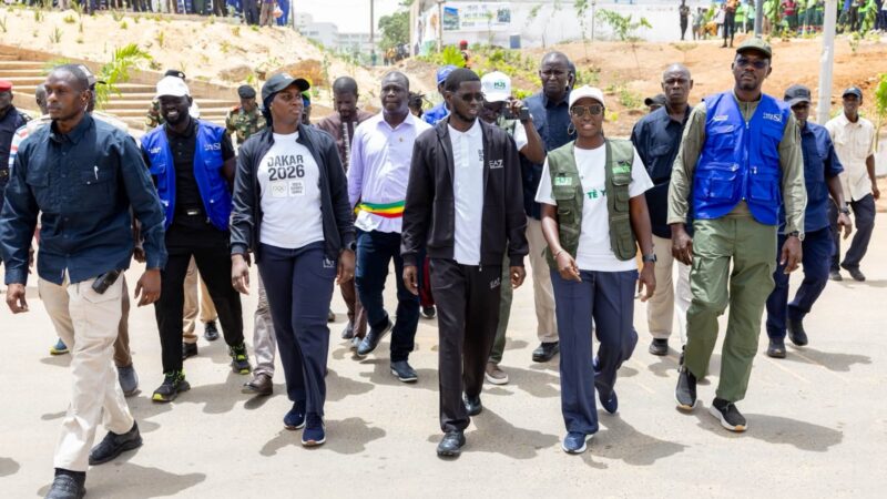 Bassirou Diomaye Faye a participé à la végétalisation des abords du stade pour les JOJ