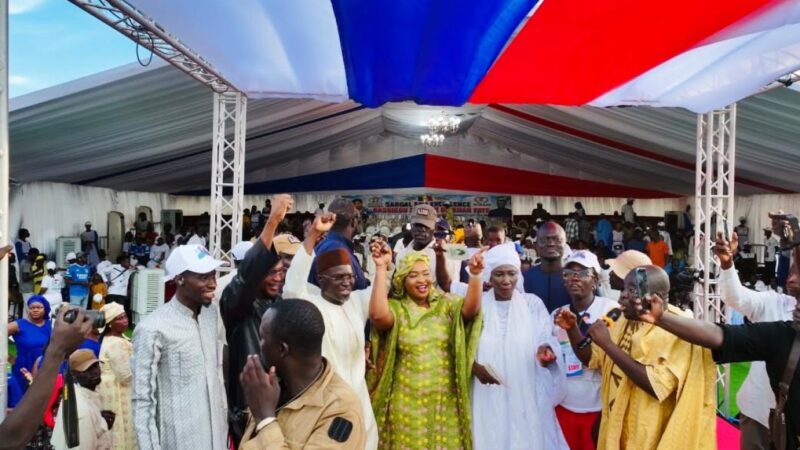 Ndèye Fatou Mbodj réussit la mobilisation à Kaolack et appelle Kiiraay à l’unité