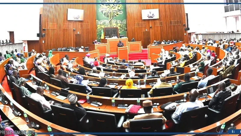 Assemblée nationale : l&rsquo;institution déclare avoir reçu le LFR 2026 après l&rsquo;attente de Sonko