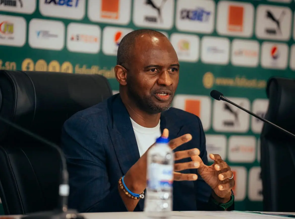 Patrick Vieira : le critère du temps de jeu semble varier et les latéraux restent peu nombreux