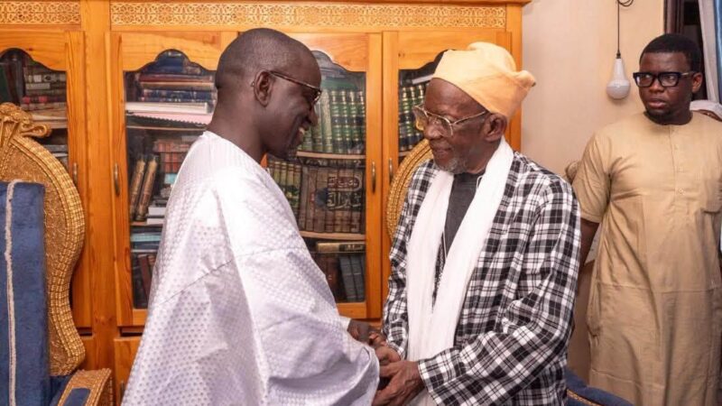 Idrissa Samb défend Daara-Atelier auprès du khalife de Médina Baye