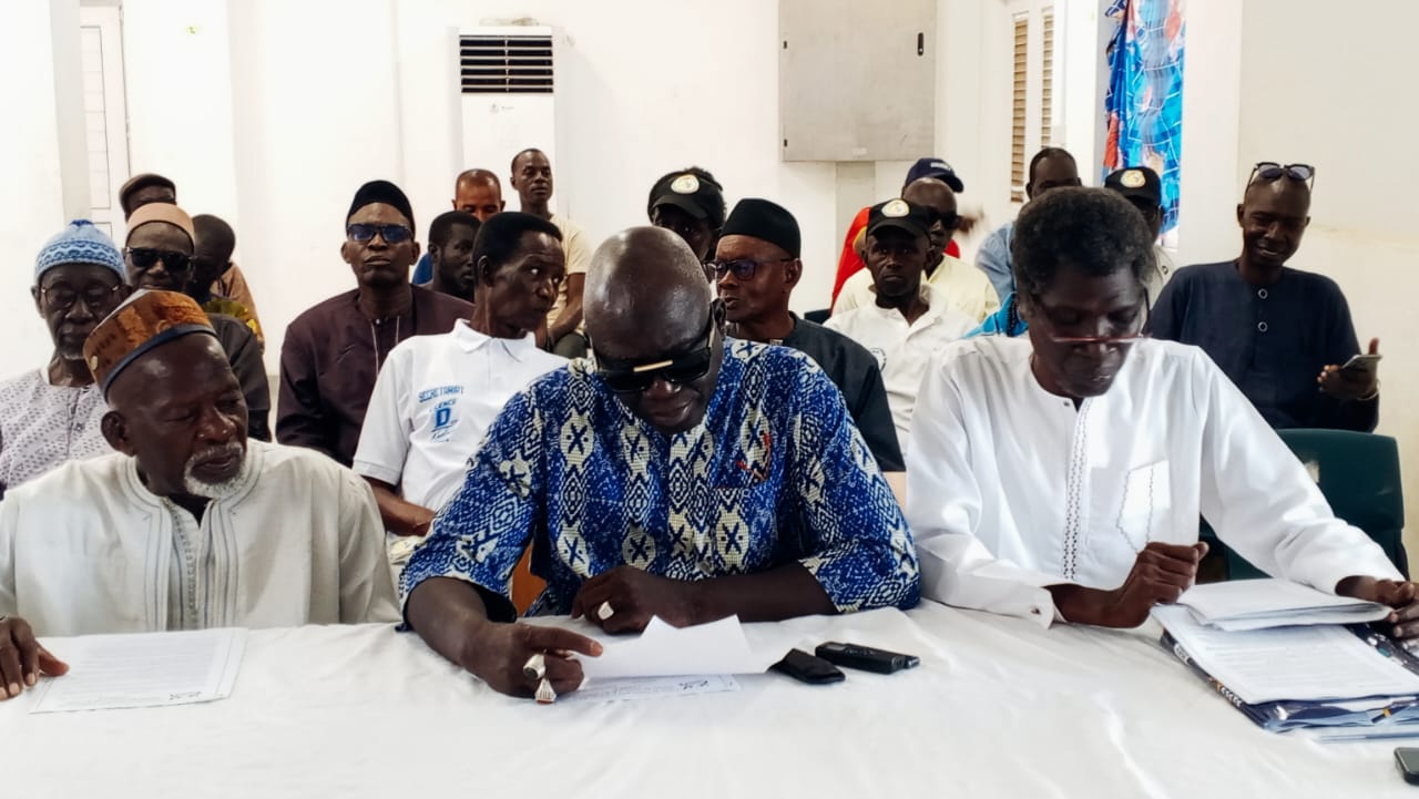 https://senego.com/kaolack-le-cgdisck-interpelle-serigne-mboup-sur-les-infrastructures-et-denonce-le-blocage-des-subventions_2004457.html