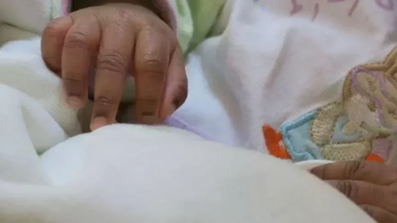 Mort d’un bébé à Touba Ndamatou : ses proches évoquent une injection, l’hôpital communique