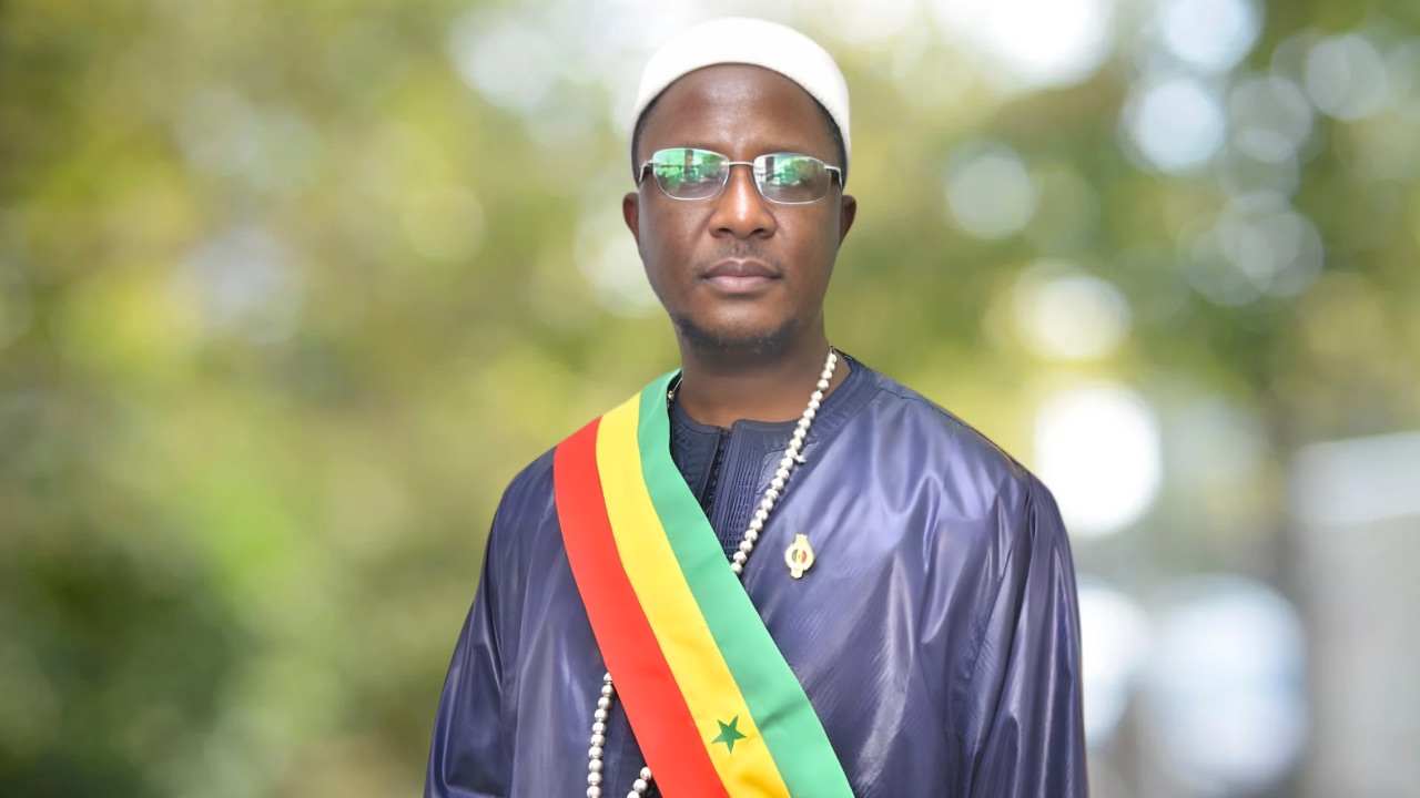 Cérémonie officielle : Cheikh Bara Ndiaye dénonce « l’absence d’invitation adressée au président de l’Assemblée nationale »