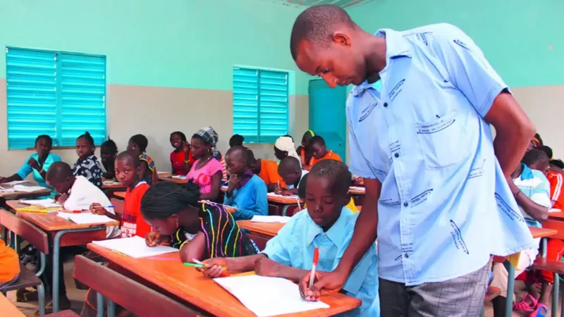 Rentrée scolaire : plus de 4 millions d’élèves attendus dans les classes…