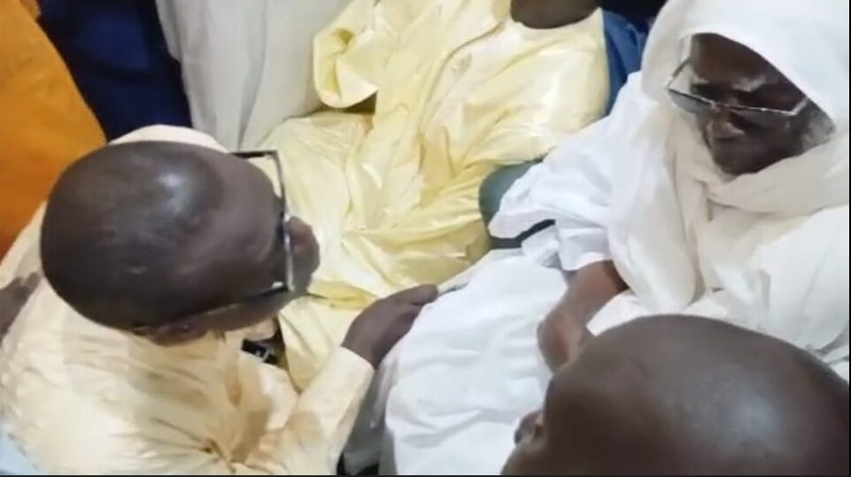 https://senego.com/grace-pour-mbayang-diop-le-collectif-sollicite-le-soutien-du-khalife-general-des-mourides_2011995.html