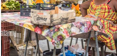 Point-E : un nouveau-né retrouvé sur la table d’une vendeuse de fruits…