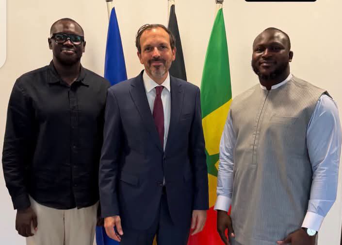 https://senego.com/lutte-modou-lo-et-son-manager-recus-par-lambassadeur-dallemagne_2016384.html