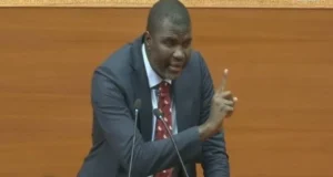 Amadou Ba dénonce des « budgets cachés » sur l’énergie et les bourses familiales