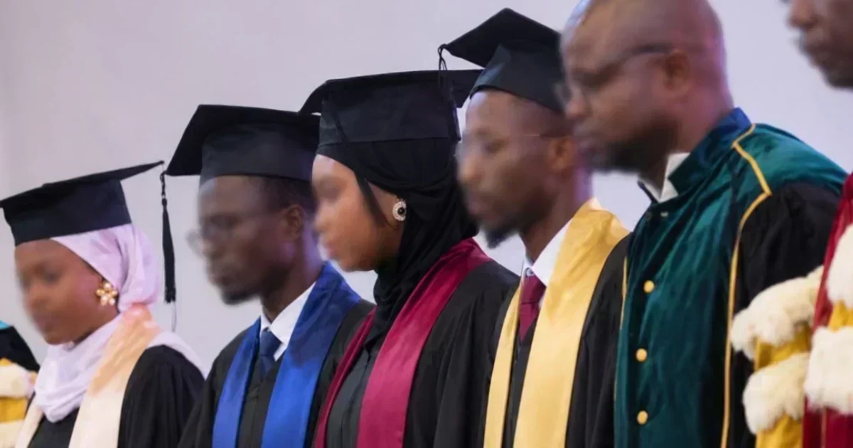 Écoles privées non reconnues : la valeur des diplômes des anciens reste incertaine