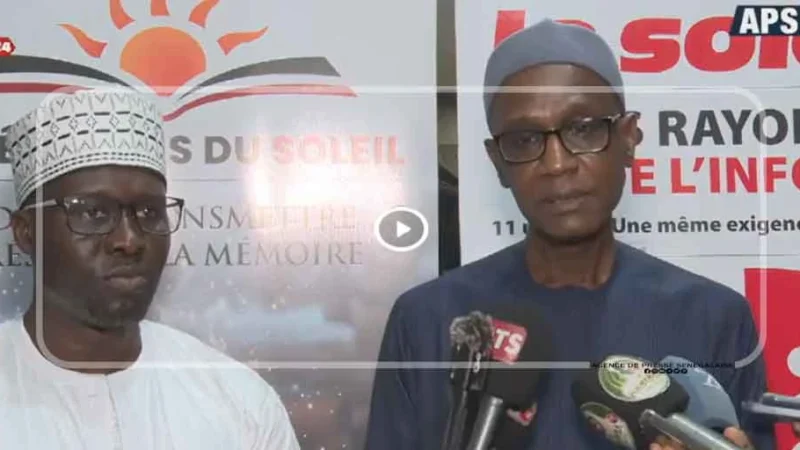 Sidy Diop présente son livre à Dakar ; l’événement marque le lancement des Éditions du Soleil
