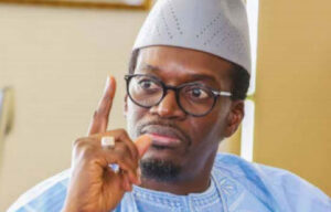 Mamadou Kassé regrette le retrait de Macky Sall : « une occasion manquée » pour l’Afrique